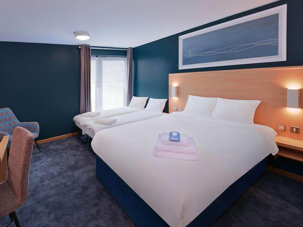 Travelodge London City Airport Номер фото