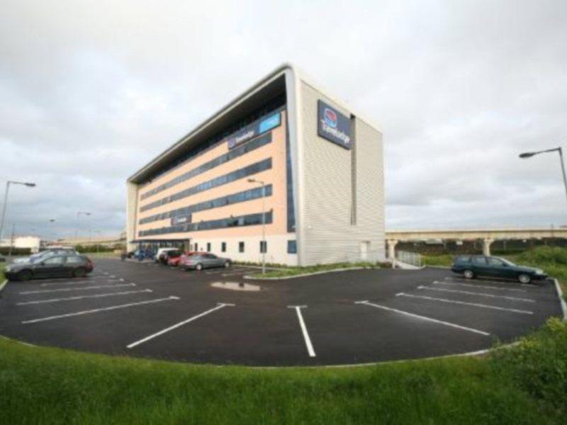 Travelodge London City Airport Екстер'єр фото